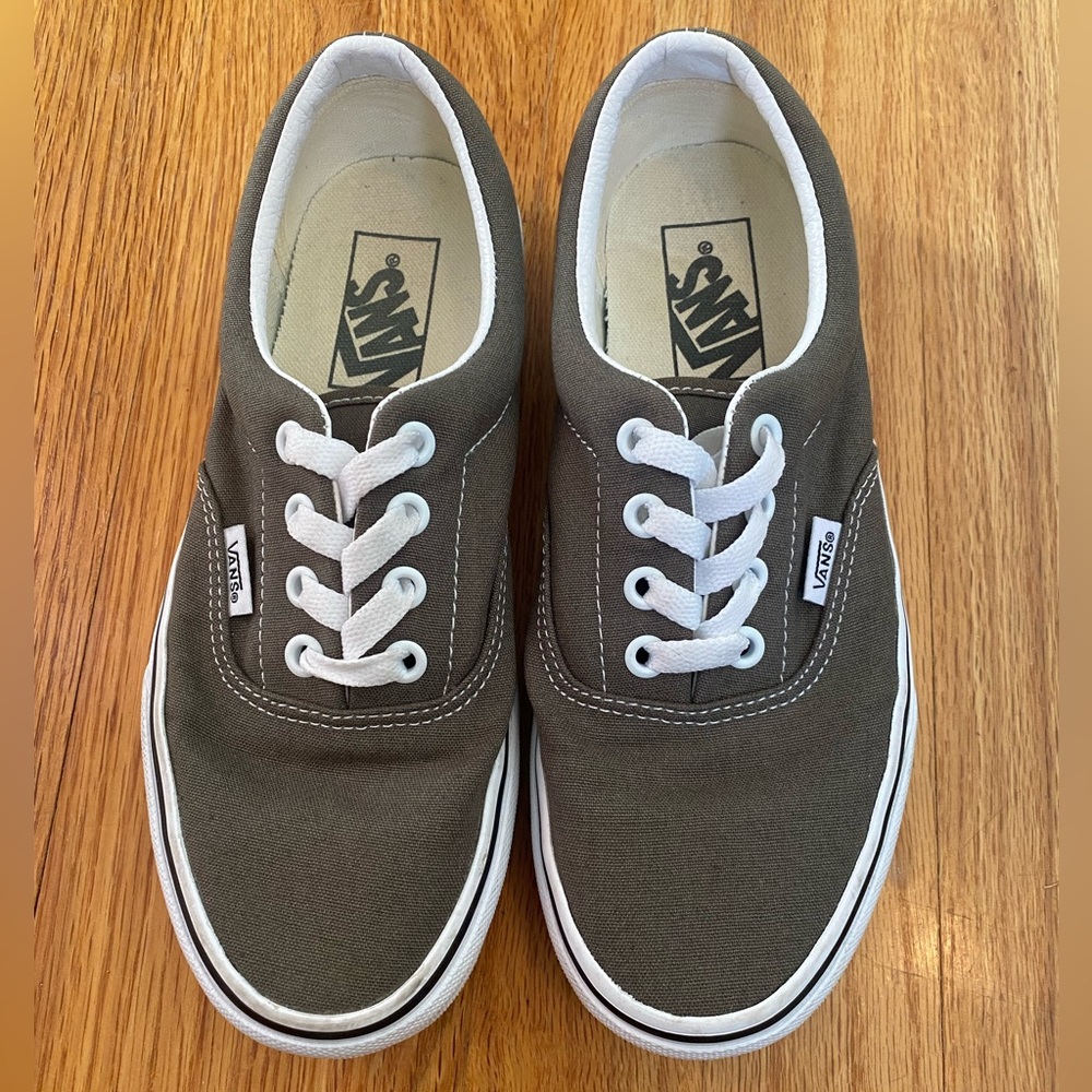 Vans Authentic Shoe (Olive)